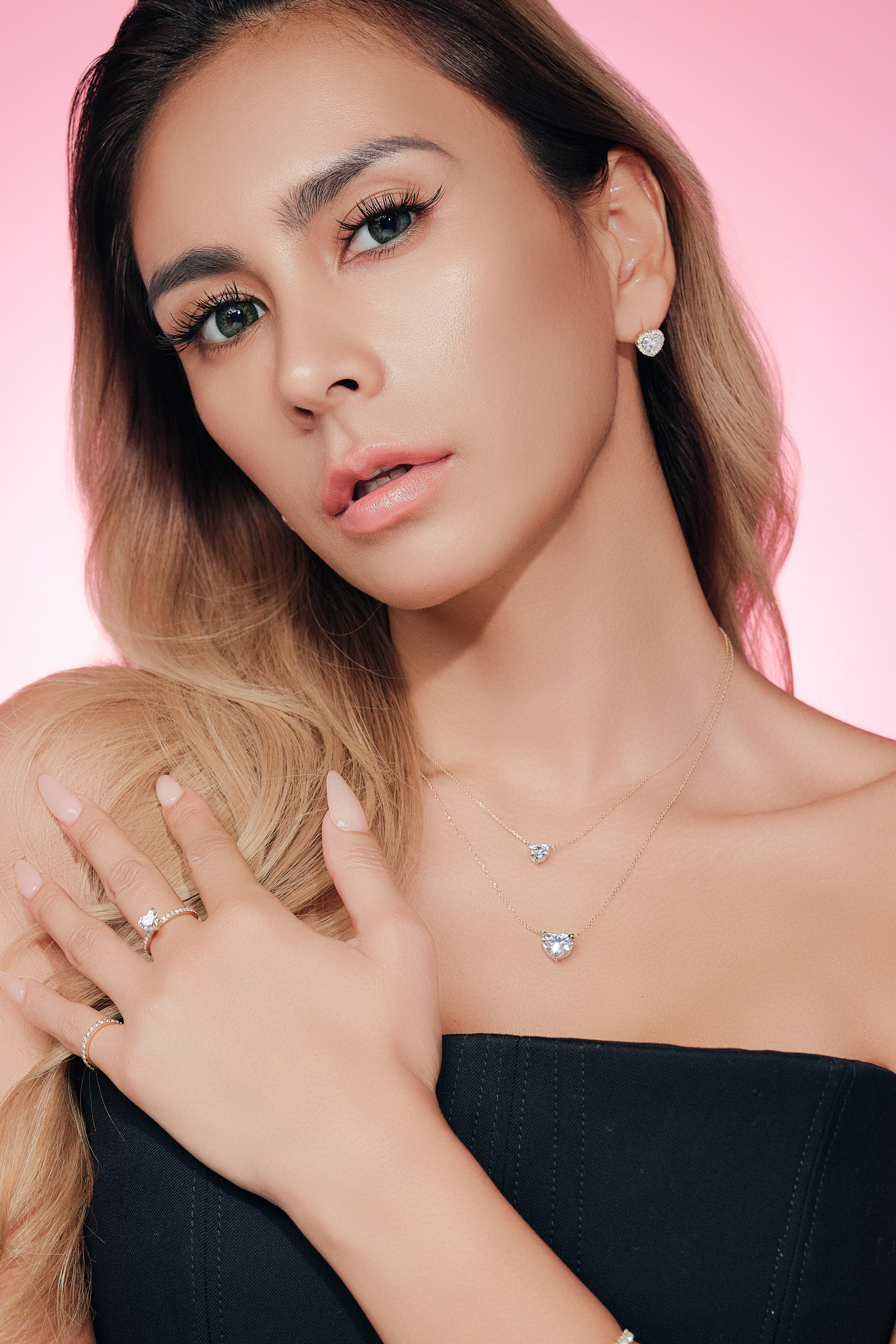 ラブ1.0カラットハーフエタニティリング