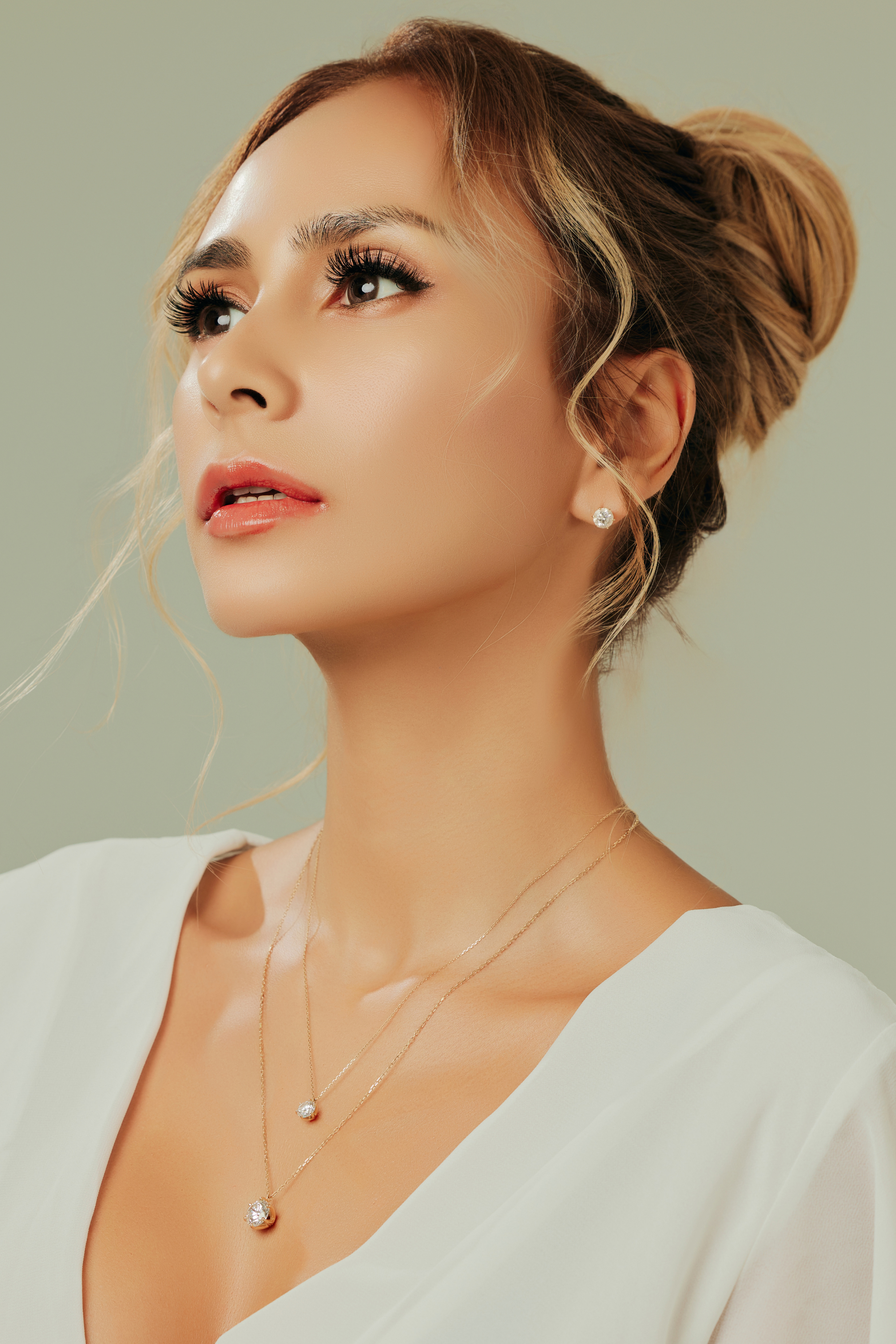 1.0カラットラウンドブリリアントピアス