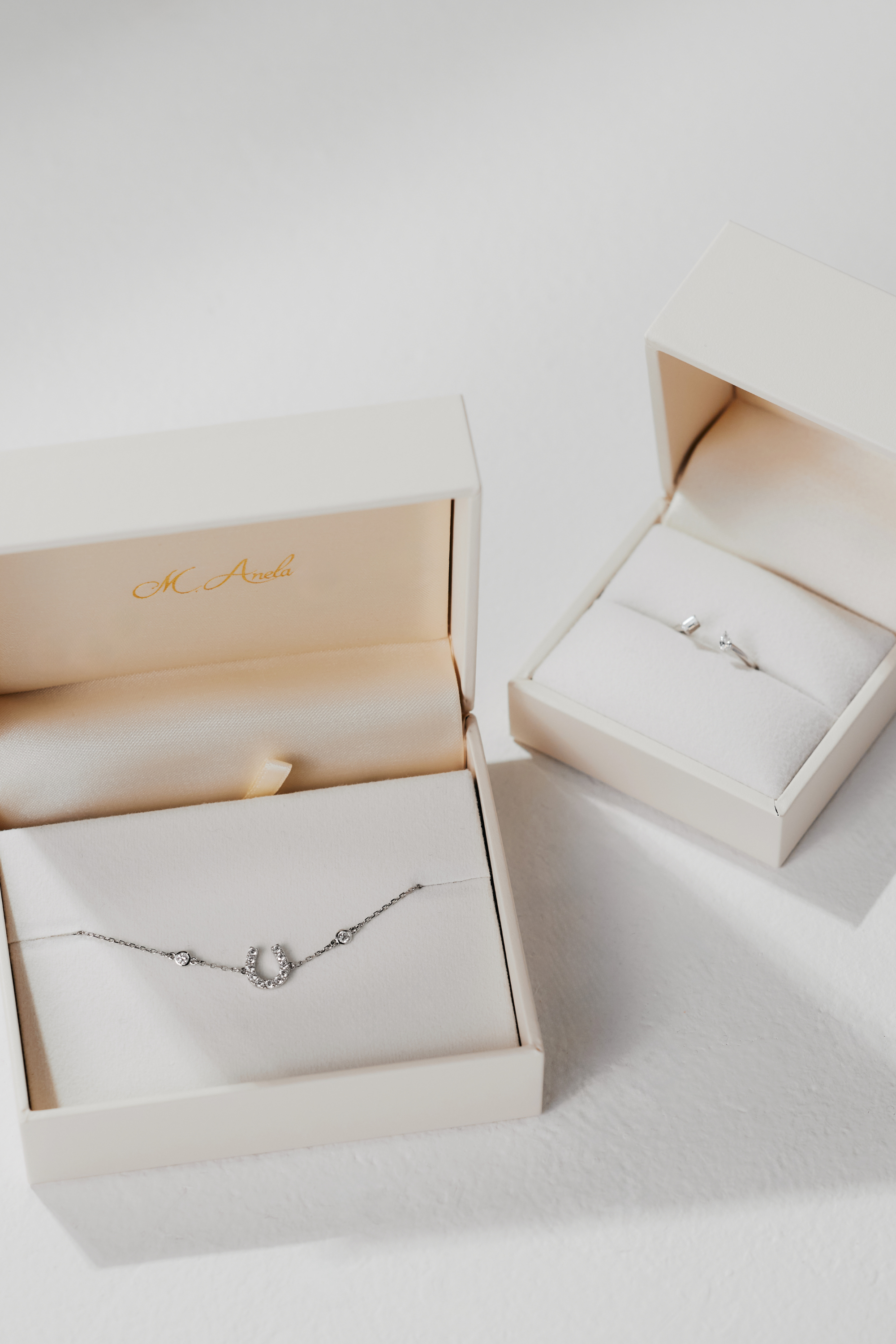 【𝓜. 𝓐𝓷𝓮𝓵𝓪 𝓫𝔂 𝓦.𝓚】W.K ホースシューブレスレット
