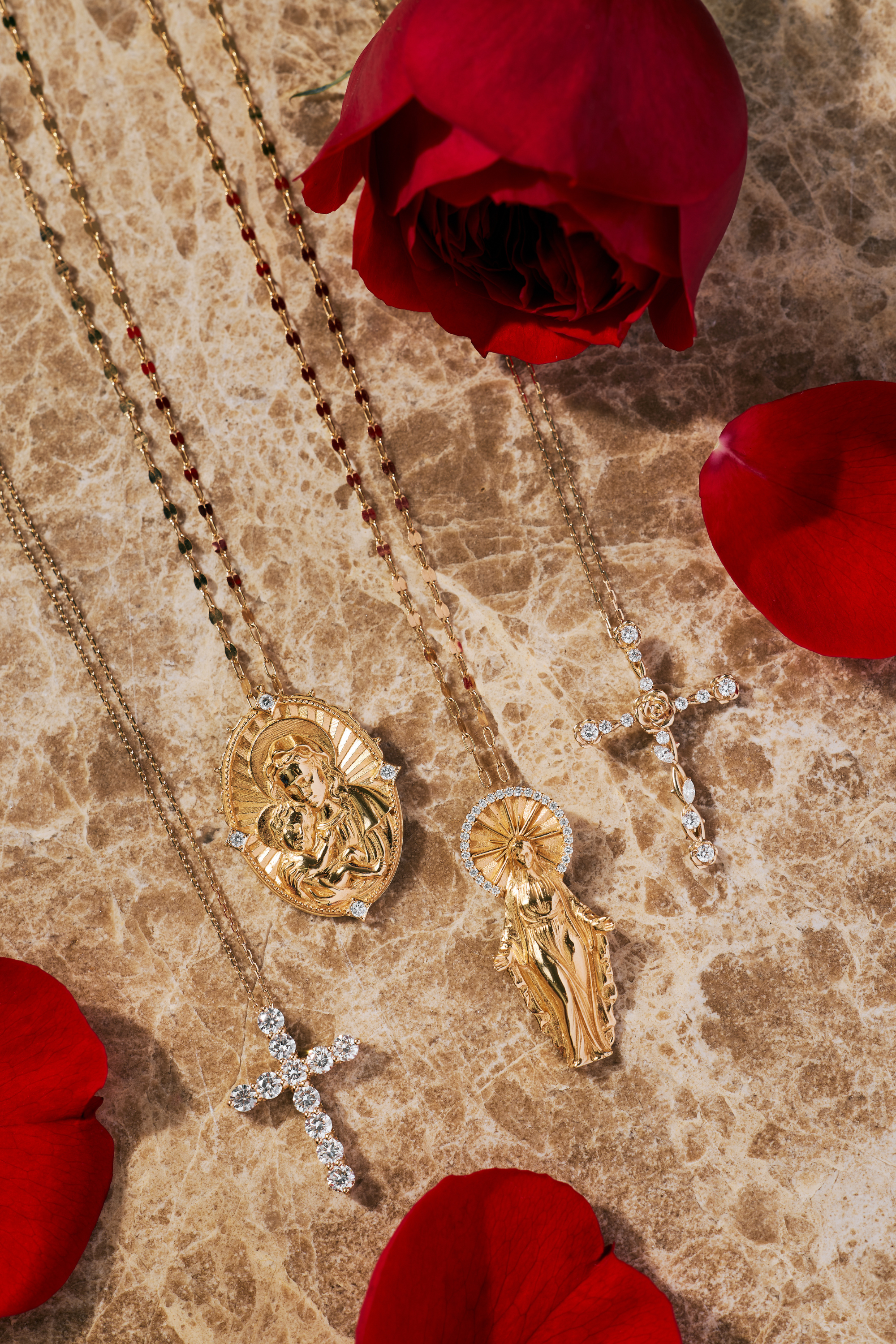 ローズダイヤモンドネックレス