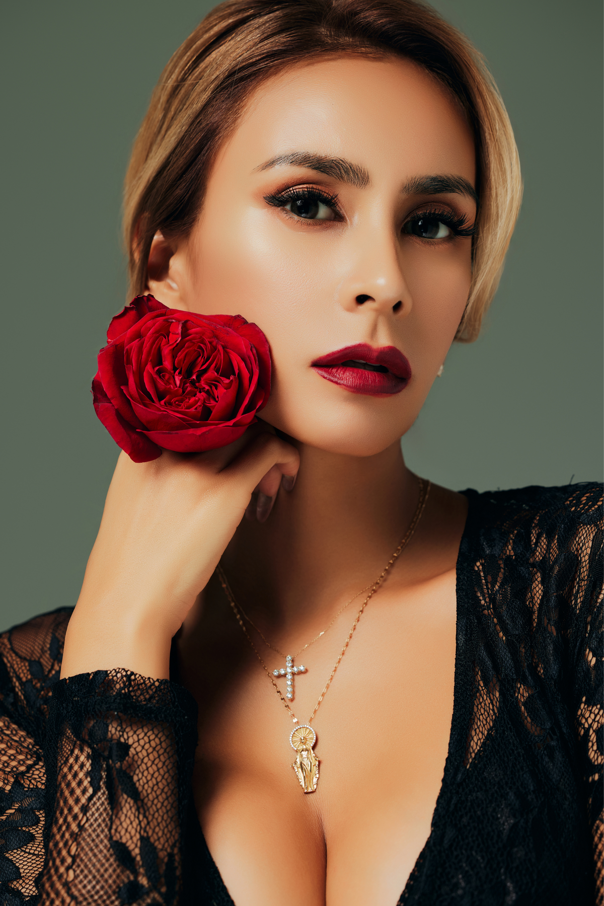 【美品】The M Jewelers マリアチャーム ネックレス 美品】The M Jewelers マリアチャーム ネックレス