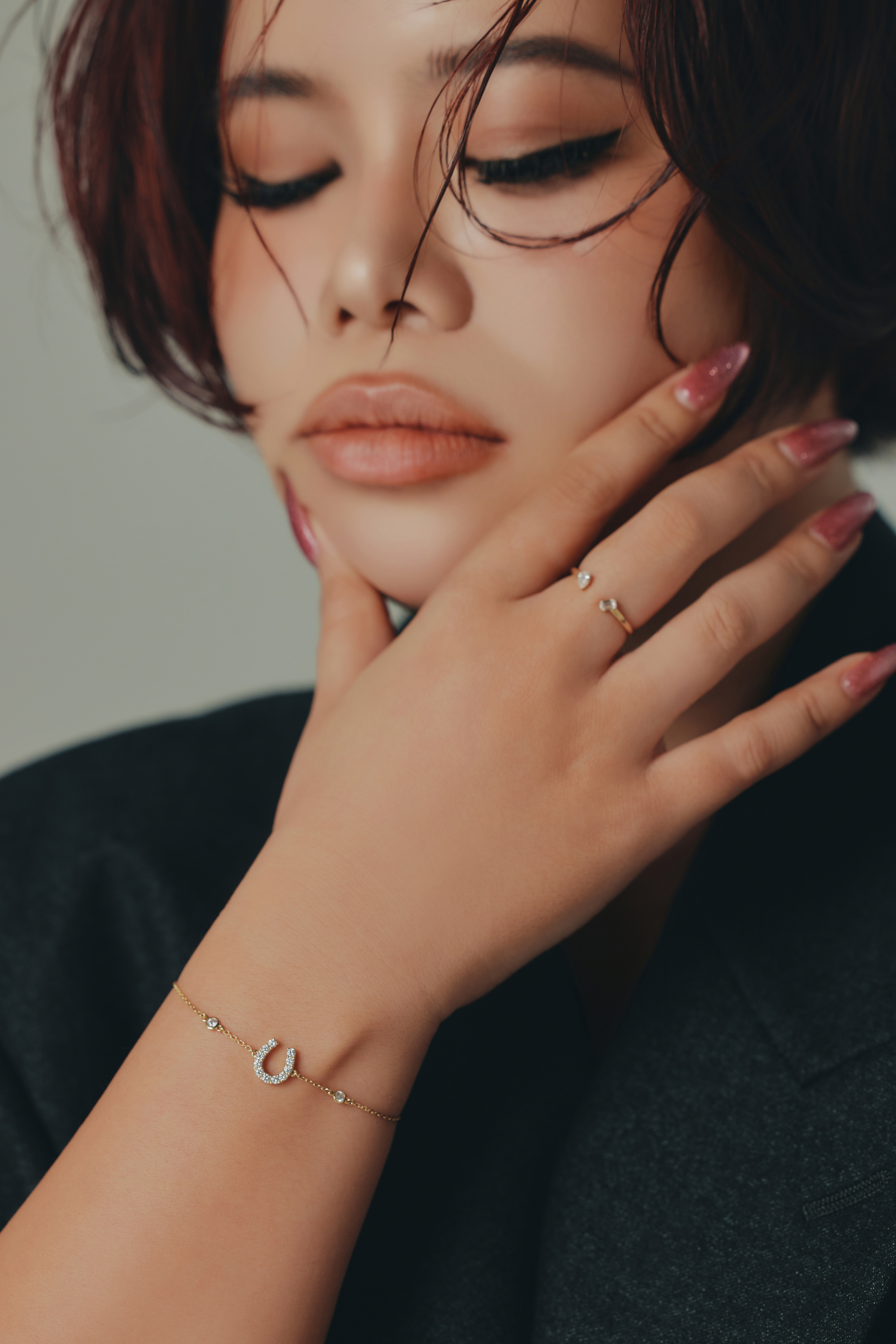 【𝓜. 𝓐𝓷𝓮𝓵𝓪 𝓫𝔂 𝓦.𝓚】W.K ホースシューブレスレット