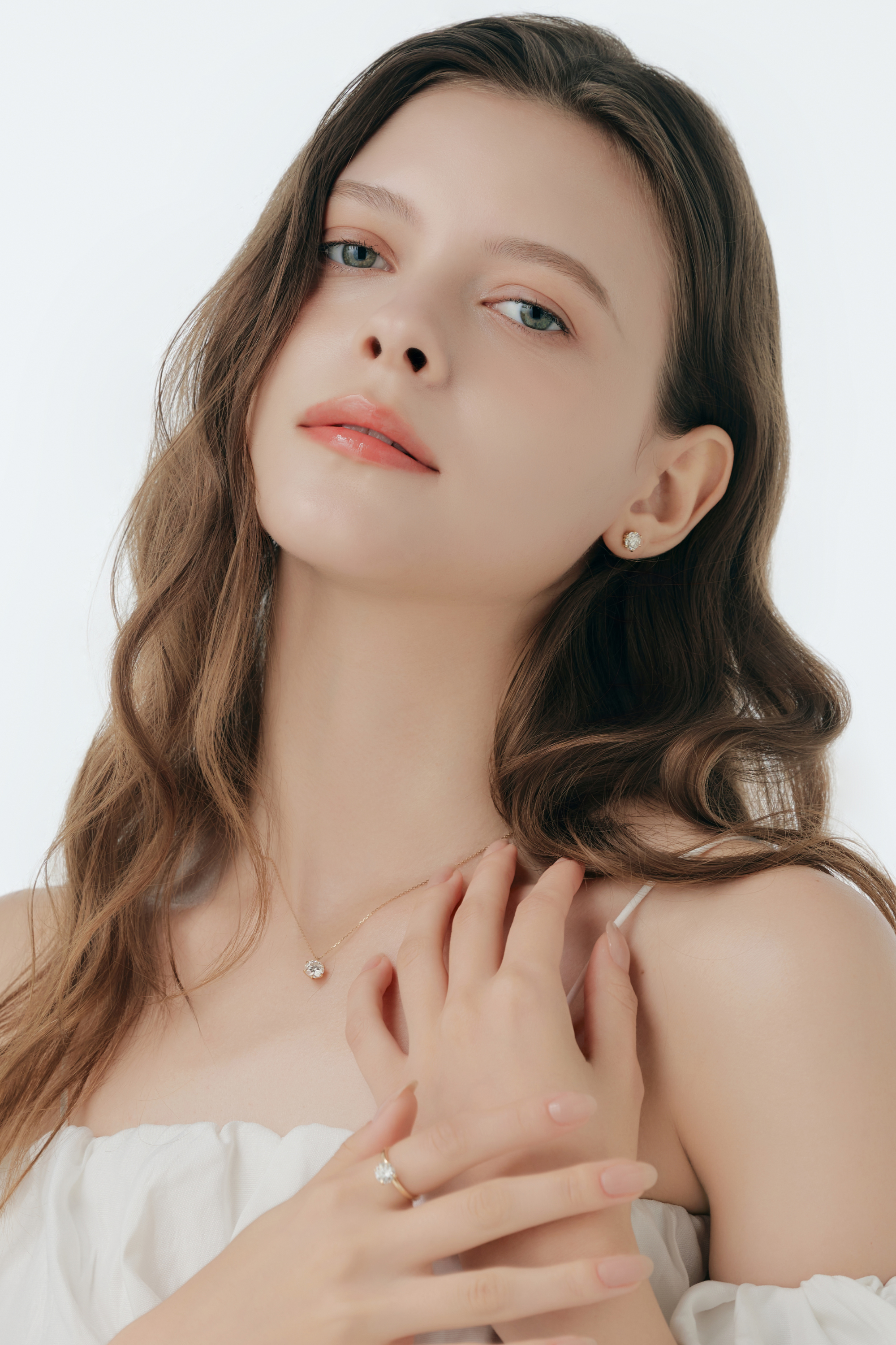 1.0カラットラウンドブリリアントピアス