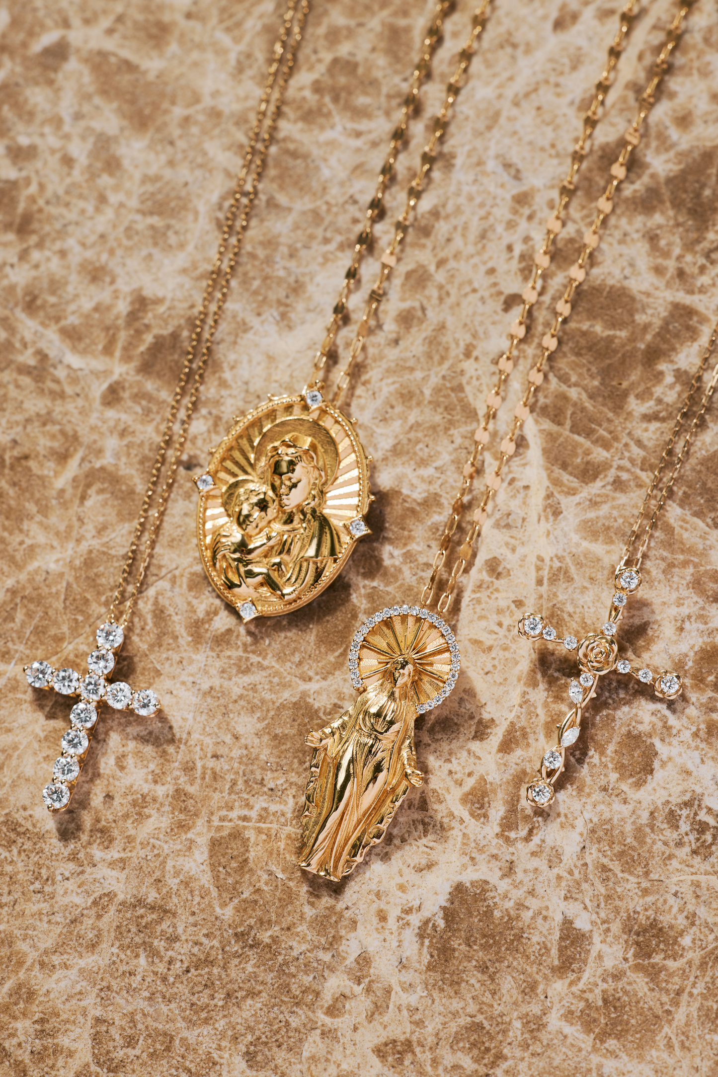 【NEW】COIN CHARM NECKLACE