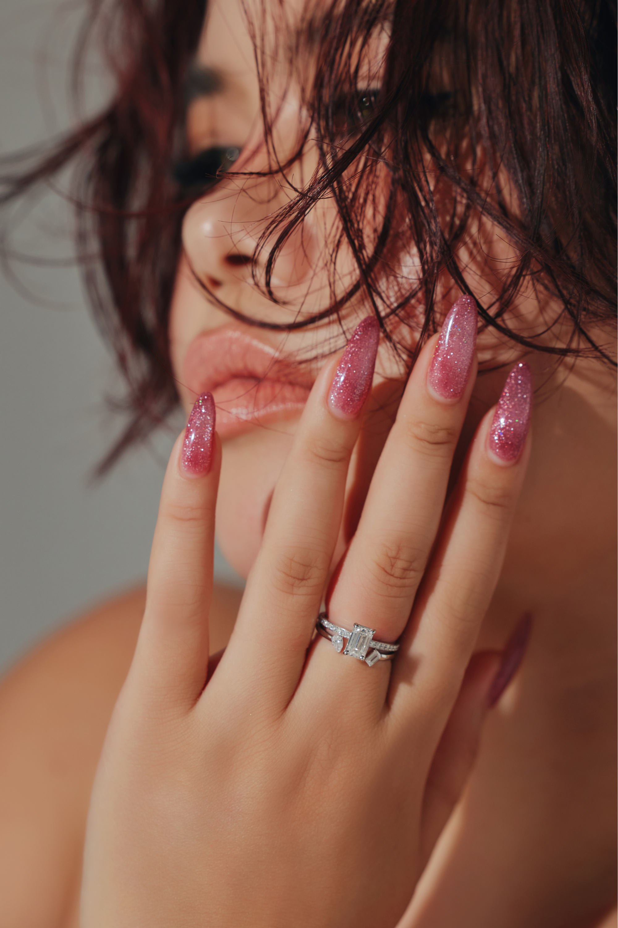 【𝓜. 𝓐𝓷𝓮𝓵𝓪 𝓫𝔂 𝓦.𝓚】W.K ペアシェイプエメラルドカットリング